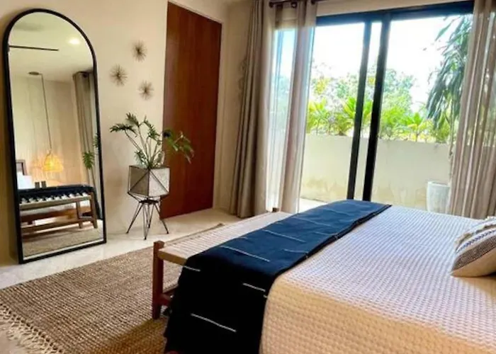 Luxury Penthouse! Private Rooftop Pool Elevator Holiday home *