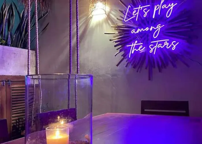 Luxury Penthouse! Private Rooftop Pool Elevator Holiday home *